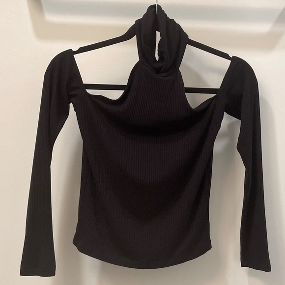 LF Emma & Sam Black Turtleneck Long-Sleeved Cropped Top - Sz XS - Picture 1 of 4